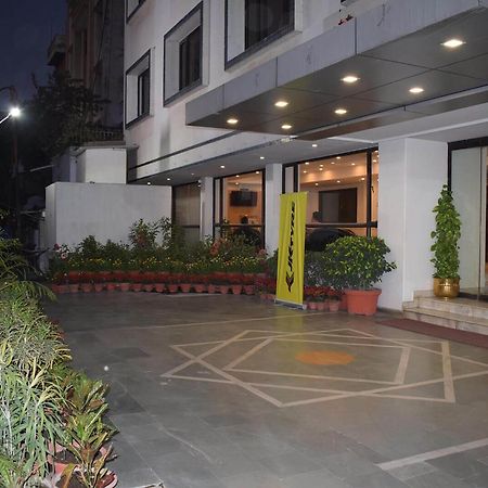 Hotel Vaibhav Varanasi Esterno foto