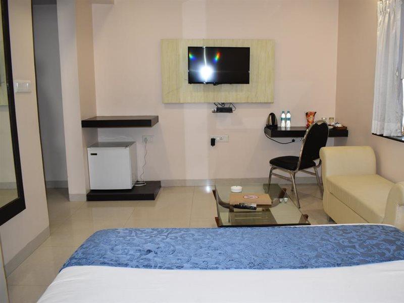 Hotel Vaibhav Varanasi Esterno foto