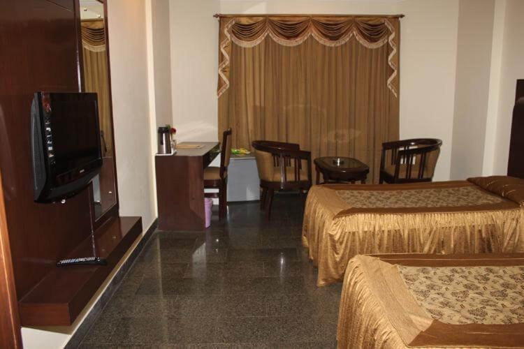 Hotel Vaibhav Varanasi Esterno foto